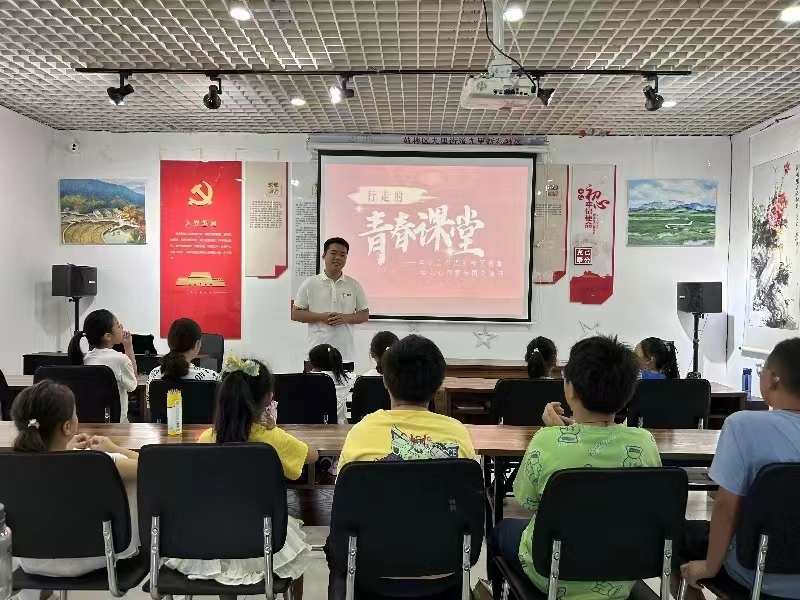 行走的“青春课堂”，江苏db真人技术学院探索社区教育新实践